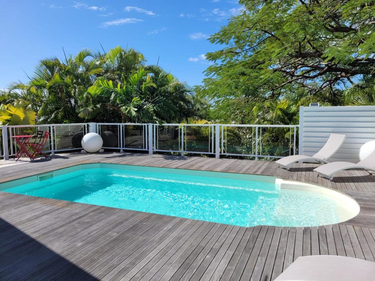 Villa Ste Marthe Avec Piscine, Grande Terrasse, Jardin Intime Et Citerne D'Eau แซงต์-ฟรองซัวส์ ภายนอก รูปภาพ