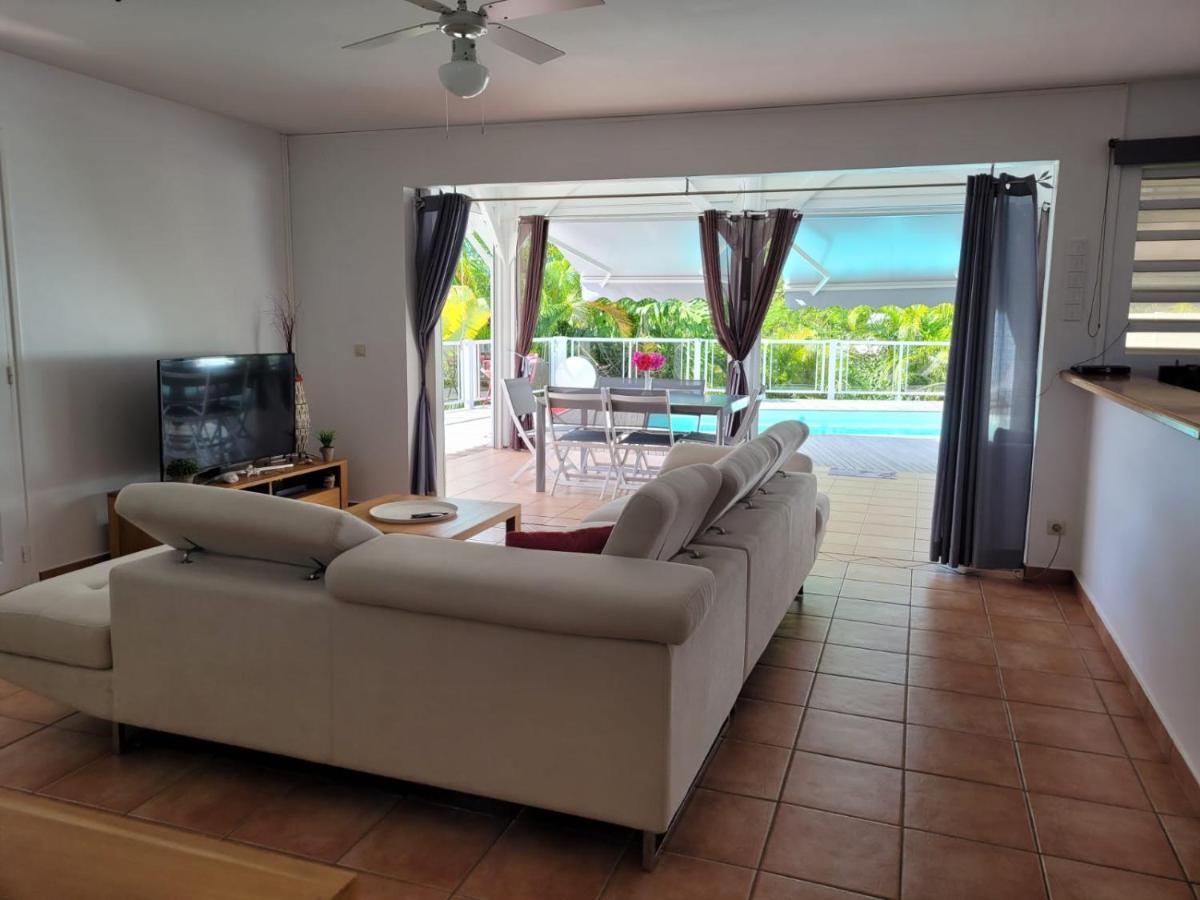 Villa Ste Marthe Avec Piscine, Grande Terrasse, Jardin Intime Et Citerne D'Eau แซงต์-ฟรองซัวส์ ภายนอก รูปภาพ