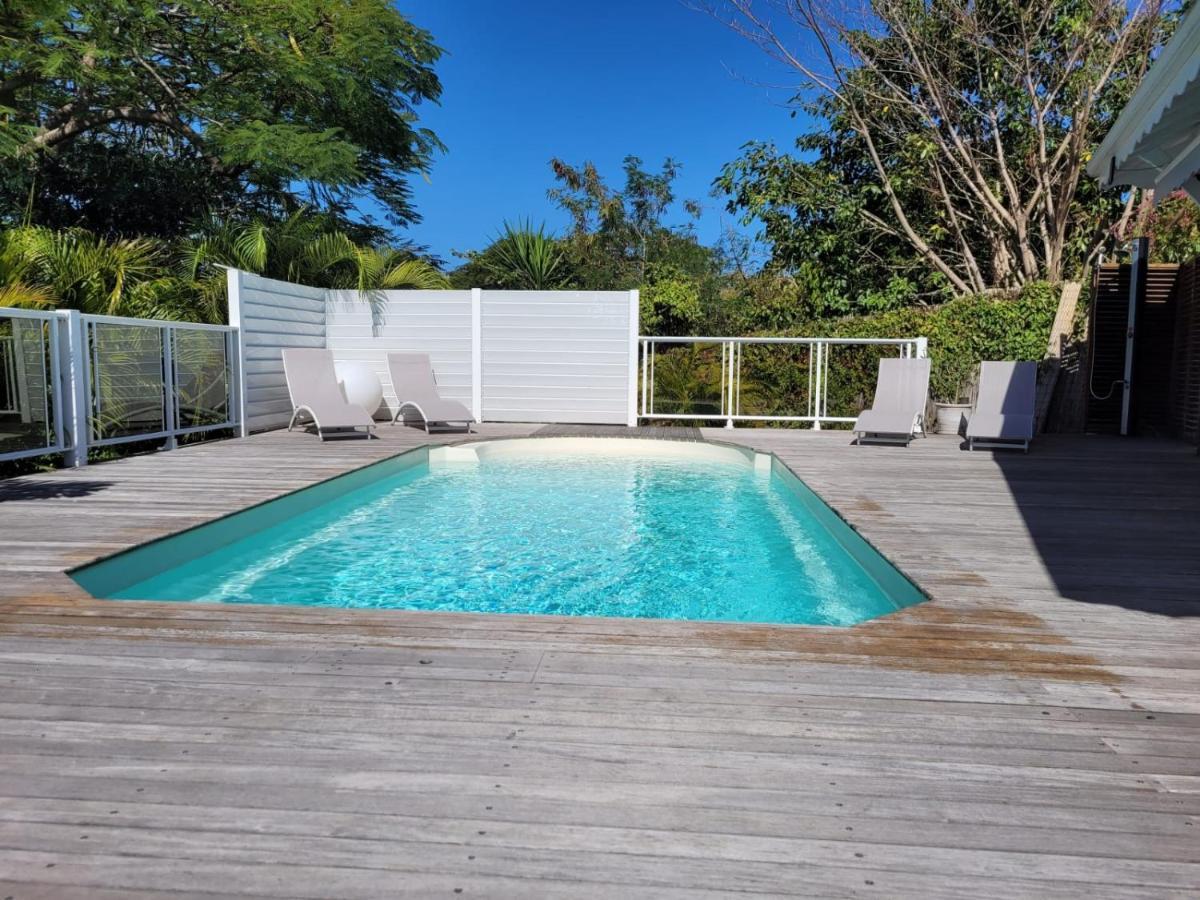 Villa Ste Marthe Avec Piscine, Grande Terrasse, Jardin Intime Et Citerne D'Eau แซงต์-ฟรองซัวส์ ภายนอก รูปภาพ