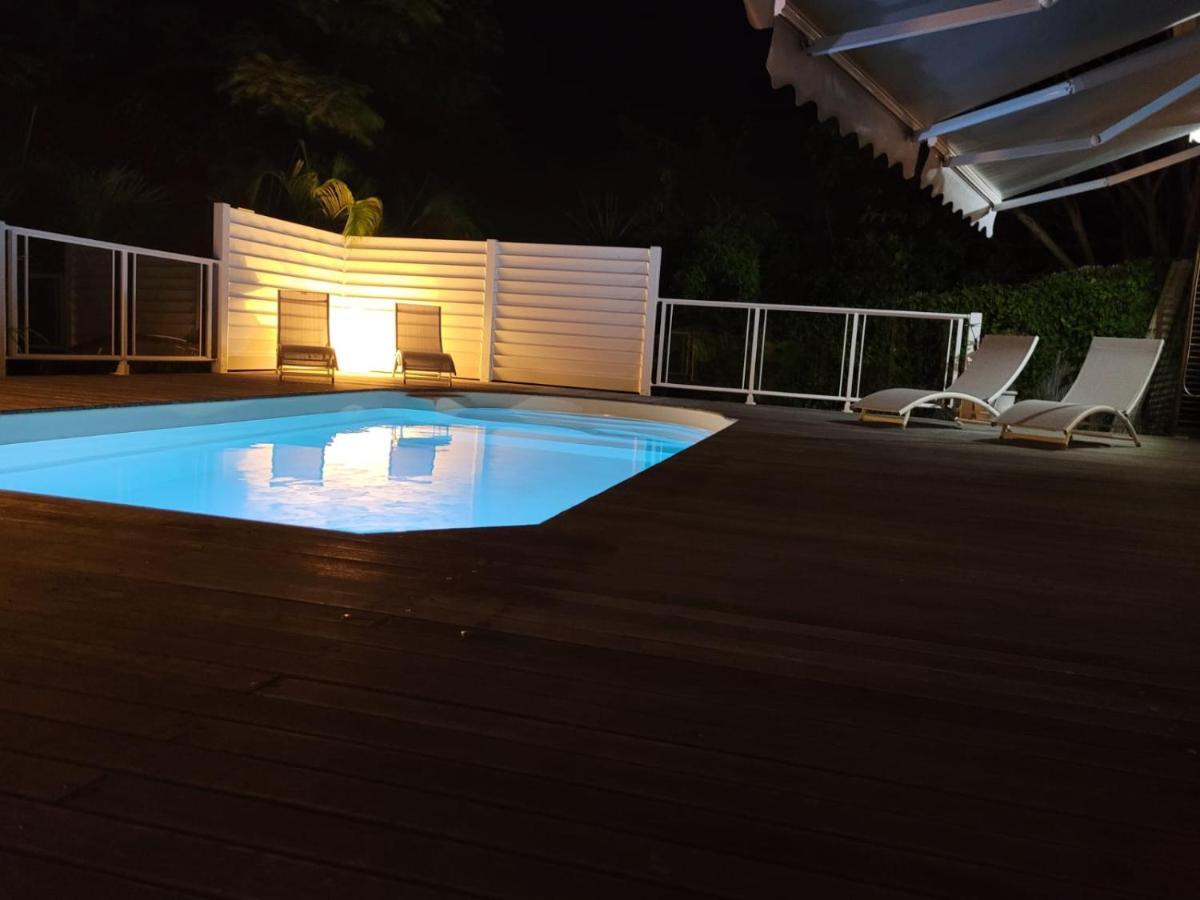 Villa Ste Marthe Avec Piscine, Grande Terrasse, Jardin Intime Et Citerne D'Eau แซงต์-ฟรองซัวส์ ภายนอก รูปภาพ