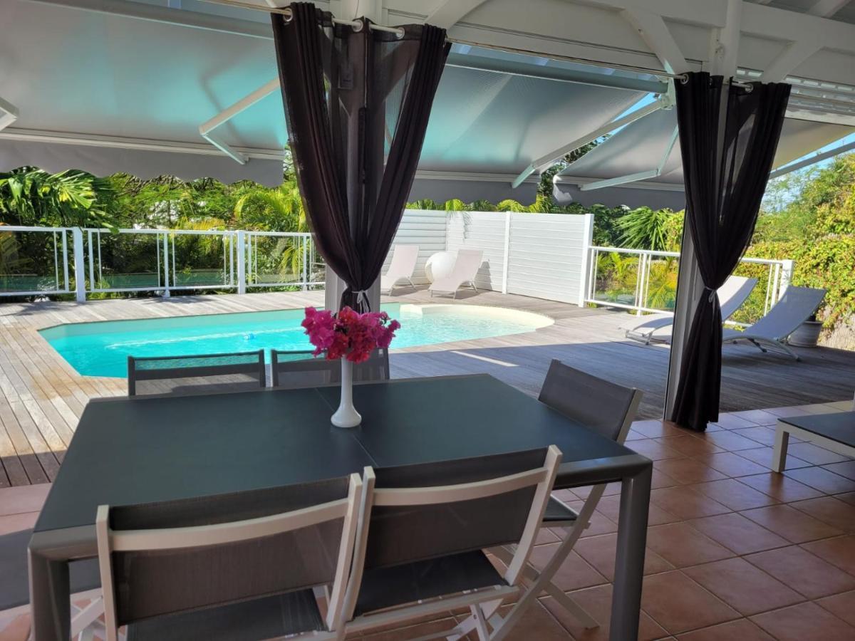 Villa Ste Marthe Avec Piscine, Grande Terrasse, Jardin Intime Et Citerne D'Eau แซงต์-ฟรองซัวส์ ภายนอก รูปภาพ