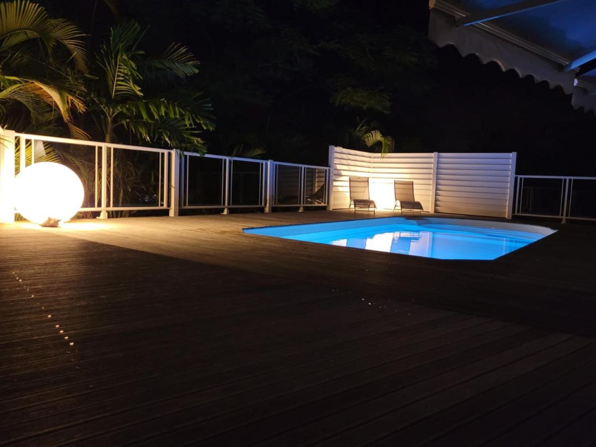 Villa Ste Marthe Avec Piscine, Grande Terrasse, Jardin Intime Et Citerne D'Eau แซงต์-ฟรองซัวส์ ภายนอก รูปภาพ